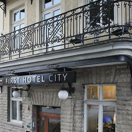 First Hotel City Eskilstuna Esterno foto