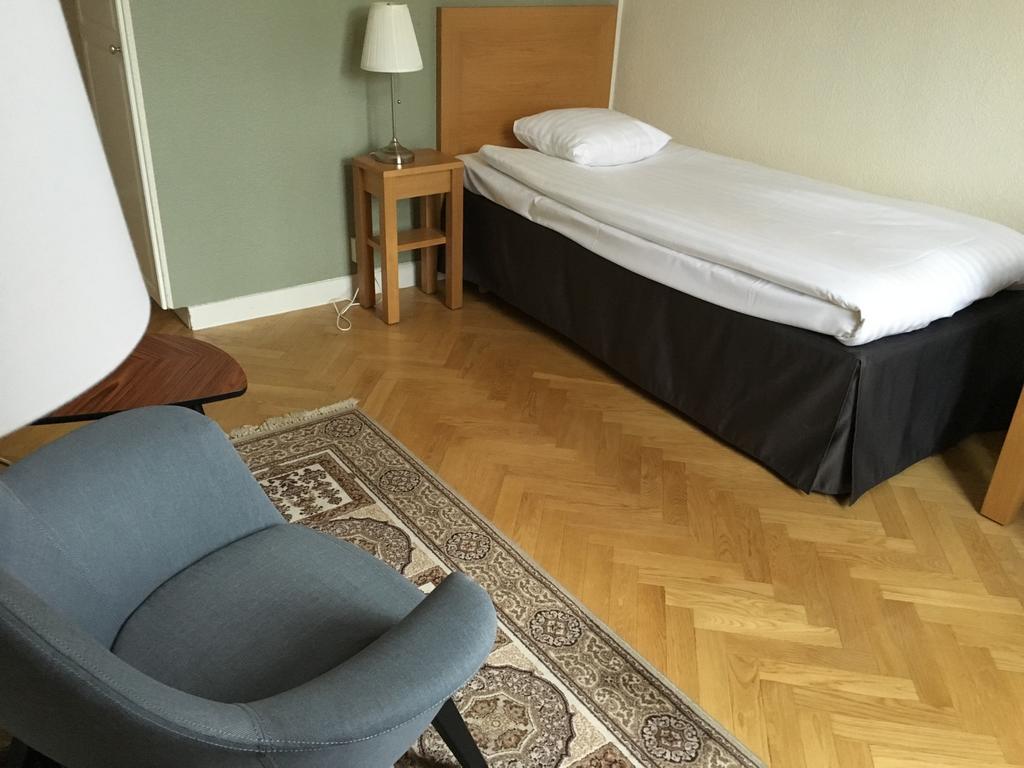 First Hotel City Eskilstuna Esterno foto