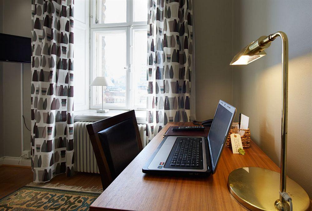 First Hotel City Eskilstuna Esterno foto