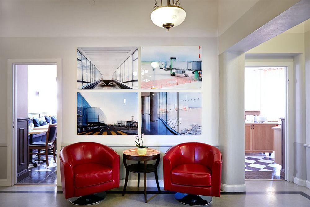 First Hotel City Eskilstuna Esterno foto