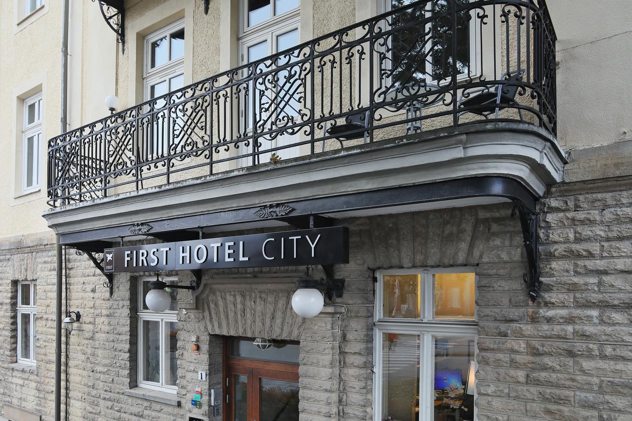 First Hotel City Eskilstuna Esterno foto