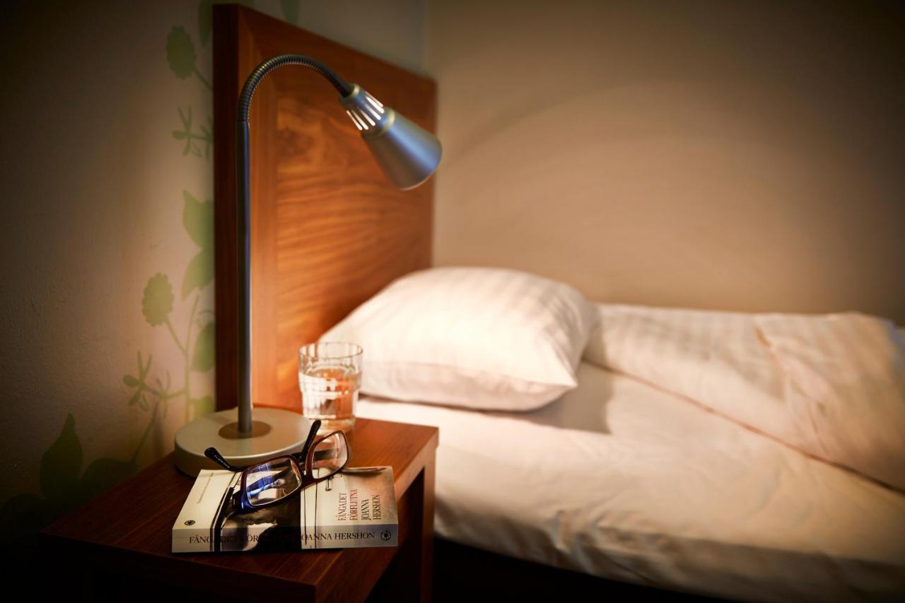 First Hotel City Eskilstuna Esterno foto